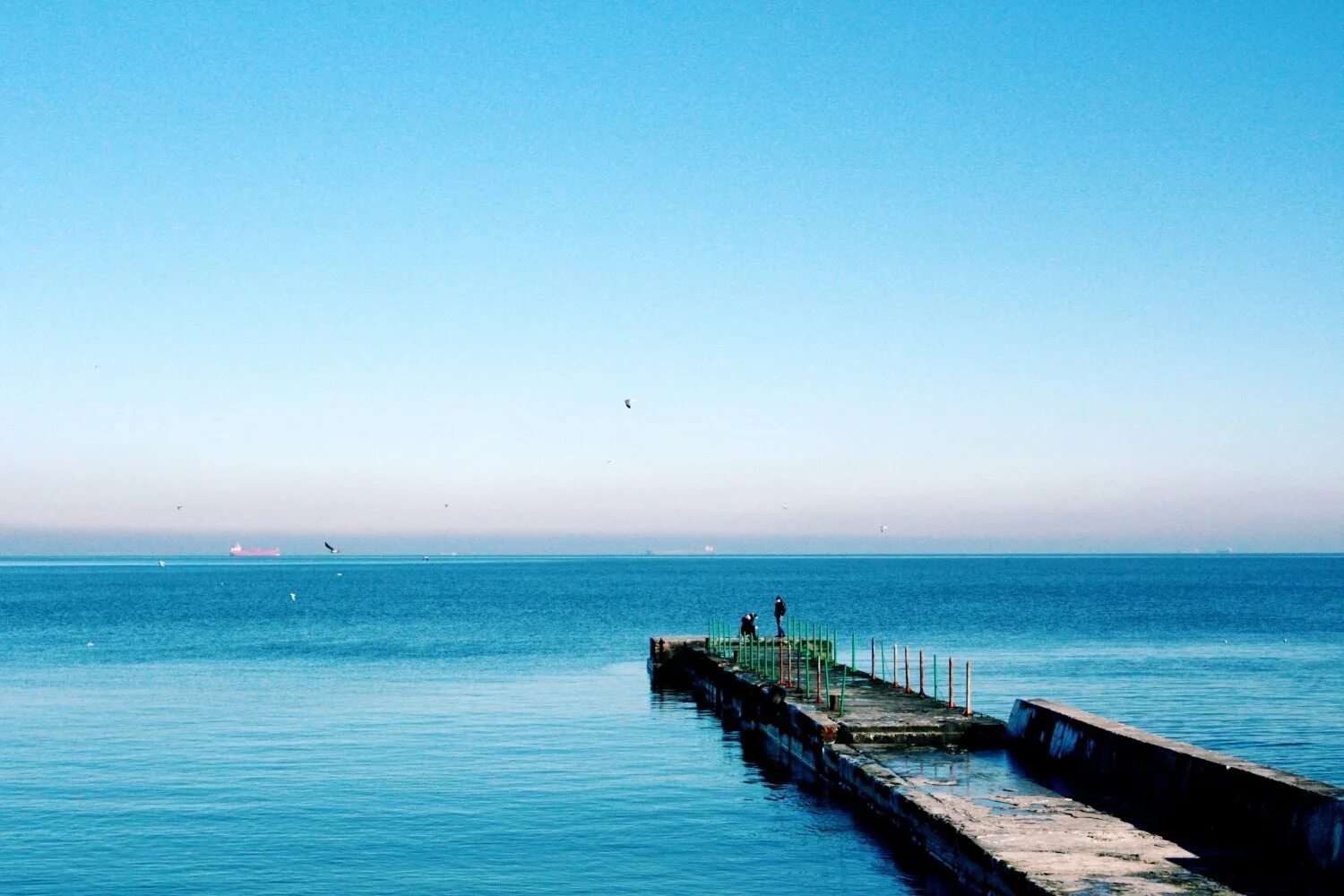 Одесское море. Одесса Фонтанка море. Море гавань Одесса. Черное море Одесса. Пейзажи моря Одесса.