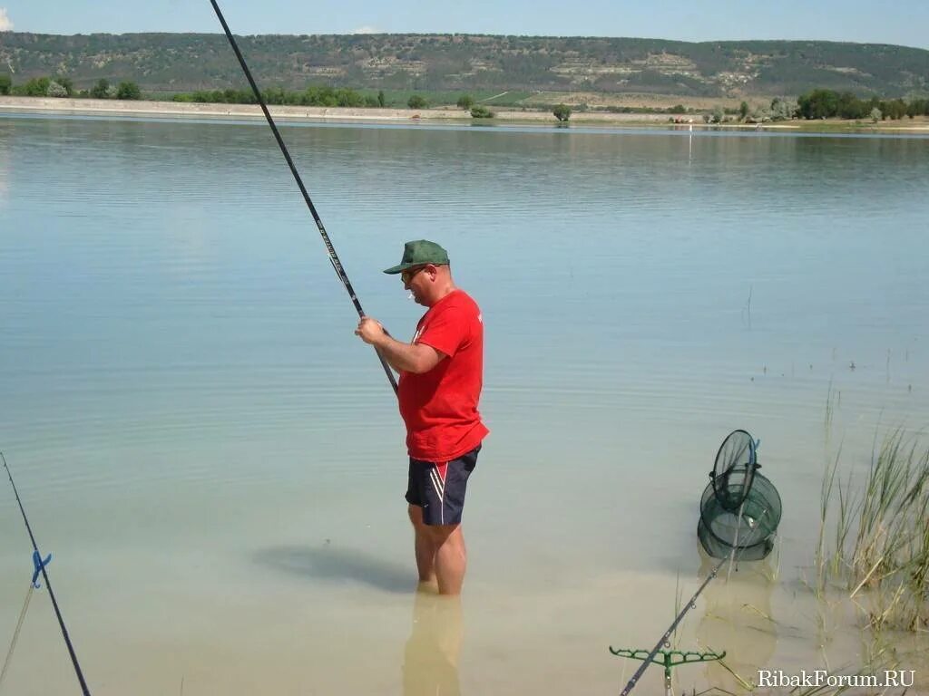 Рыбалка в Крыму. Рыбалка на канале в Крыму. Водоемы Крыма для рыбалки. Платная рыбалка в крыму