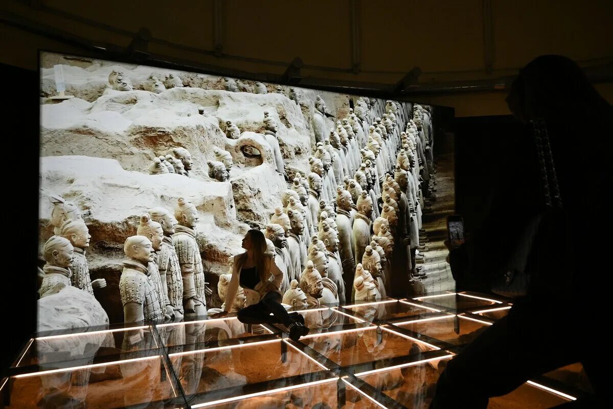 Выставка терракотовых. Терракотовые воины вднх. Выставка терракотовых. Выставка терракотовых. Терракотовая армия бессмертные воины китая на вднх.