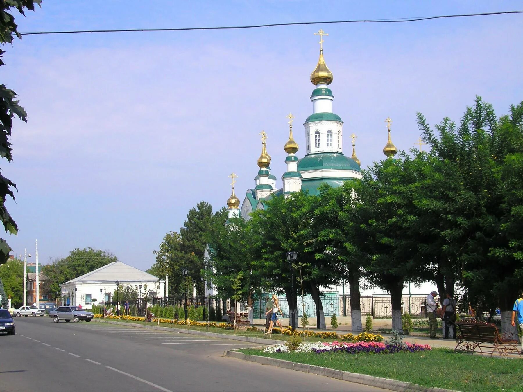 Погода г армавир краснодарский. Свято-Никольский храм Армавир. Парк 30 летия Победы Армавир.