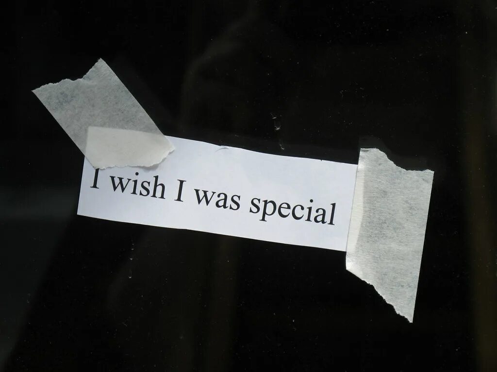 Radiohead creep art. Текст песни крип. I want to live and not to die стих. I wish i was special. I wish i was special.