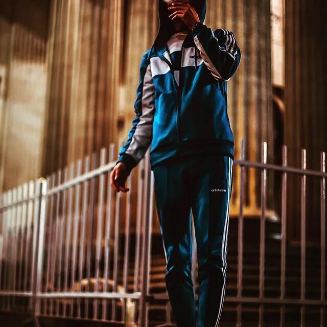 за браваду топил. за браваду топил. показная бравада это. браво старс арт 18. Oldsmobile bravada 2001 топливный бак.