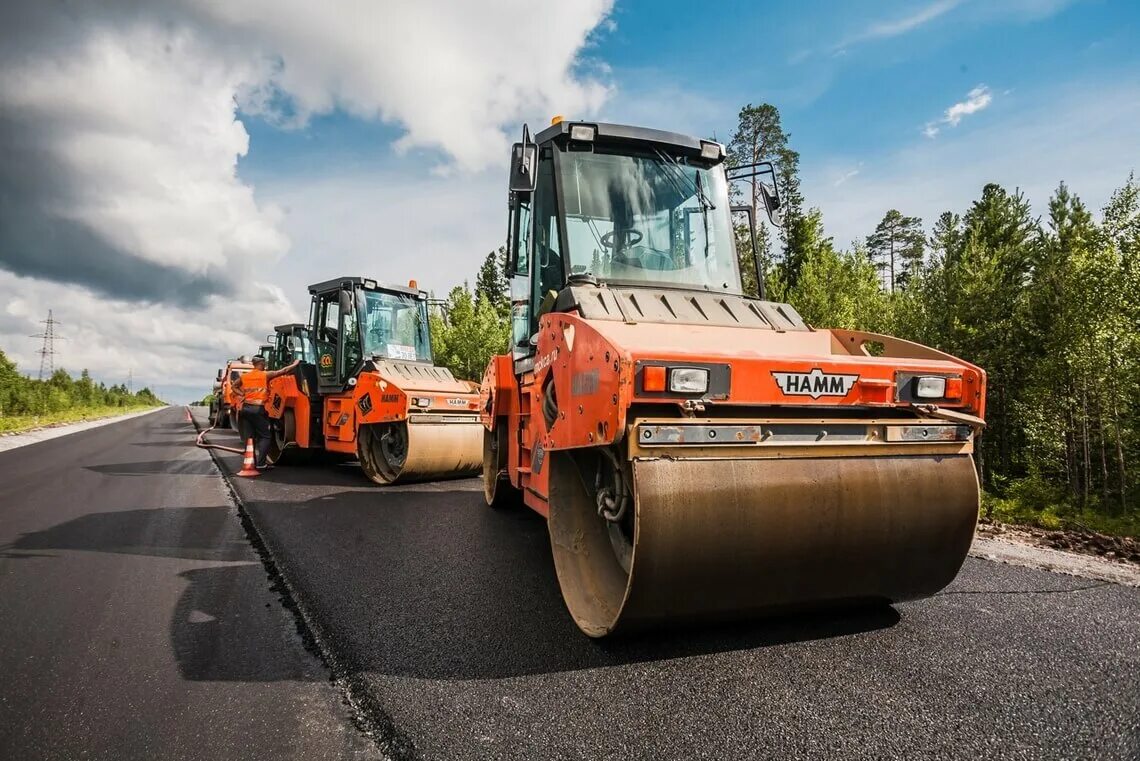 Машины для работы в городе. На заводе ford в кельне. Машины доржностроительные. Строительные рабочие машины. Диагностика автомобиля.
