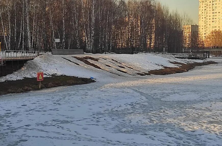 Балашиха береговая. Балашиха зима. Балашиха зимой 2022 город. Зима Балашиха пруд. Пруд Салтычихи Балашиха.