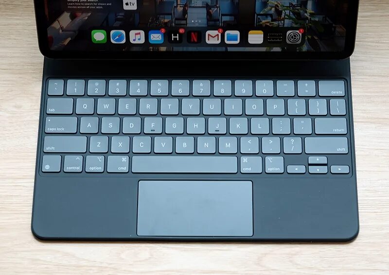 Клавиатура magic pro. Apple magic keyboard ipad pro 12.9. apple magic ipad 11pro. magic keyboard ipad pro 11. apple magic keyboard for ipad pro 11.