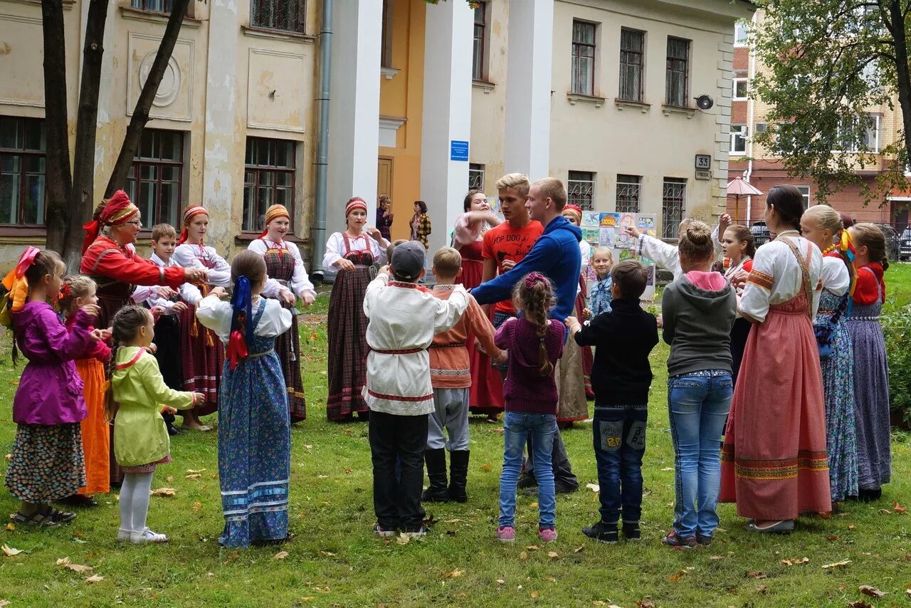 скобари народ потешный едут с ярмарки. скобари народ. скобари народ потешный едут с ярмарки. скобари народ потешный едут с ярмарки домой. день скобаря фото.