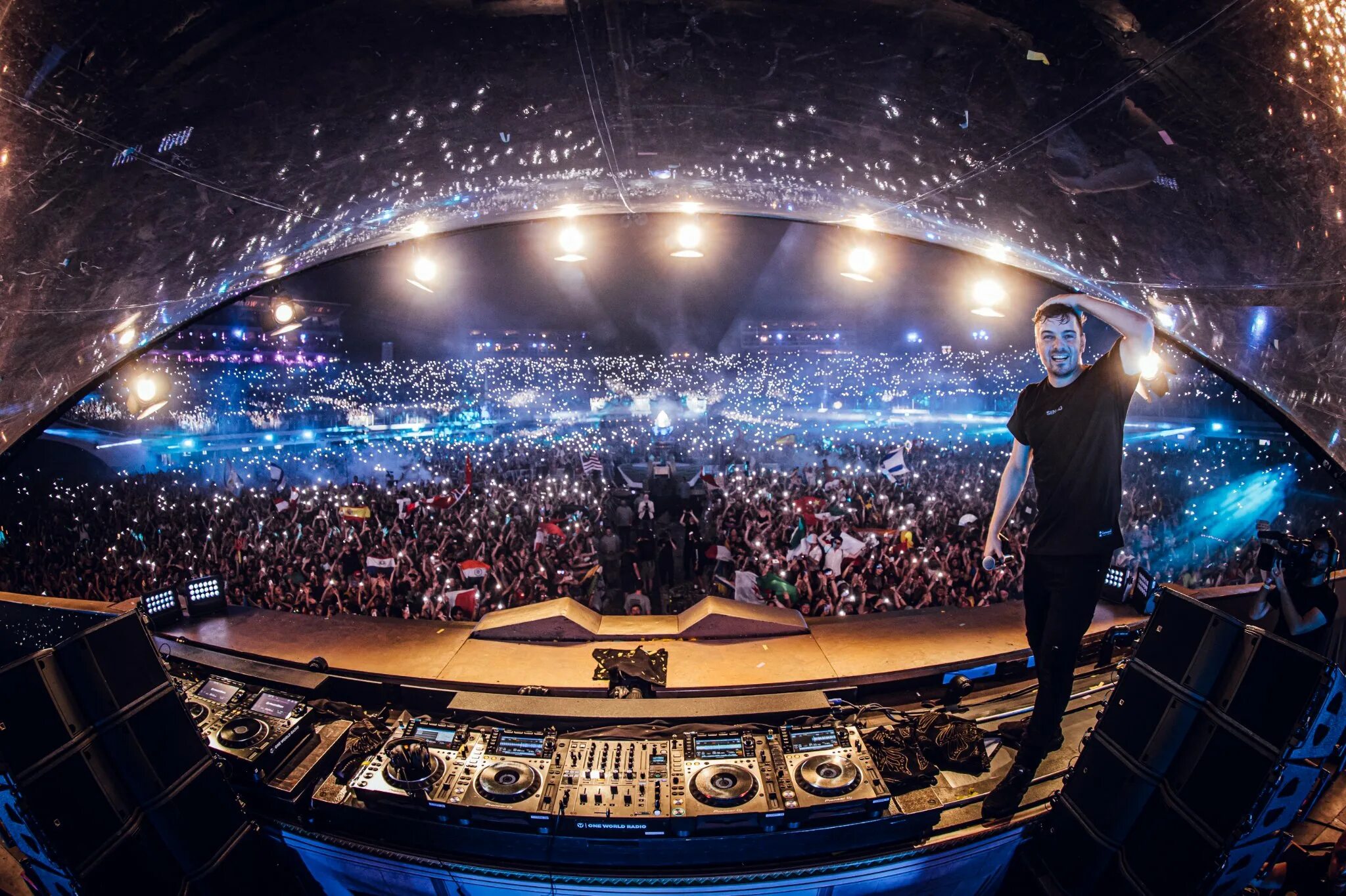 Martin garrix third. Мартин гаррикс 2023. Martin garrix third. Martin garrix third. Лого мартина гаррикса.