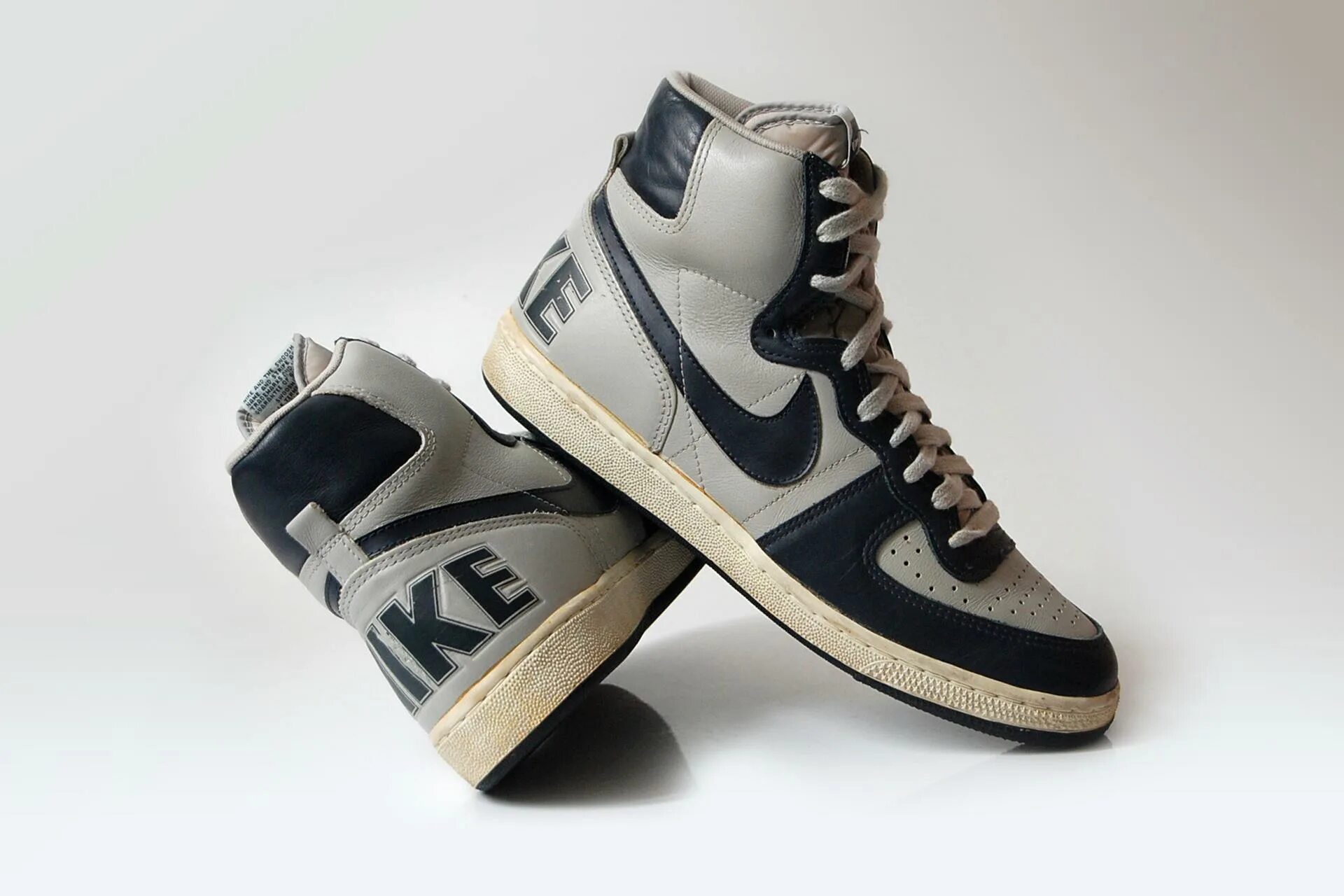Nike vandal kyle reese. Nike terminator high. Nike vandal high terminator. Найк терминатор. Найк терминатор.
