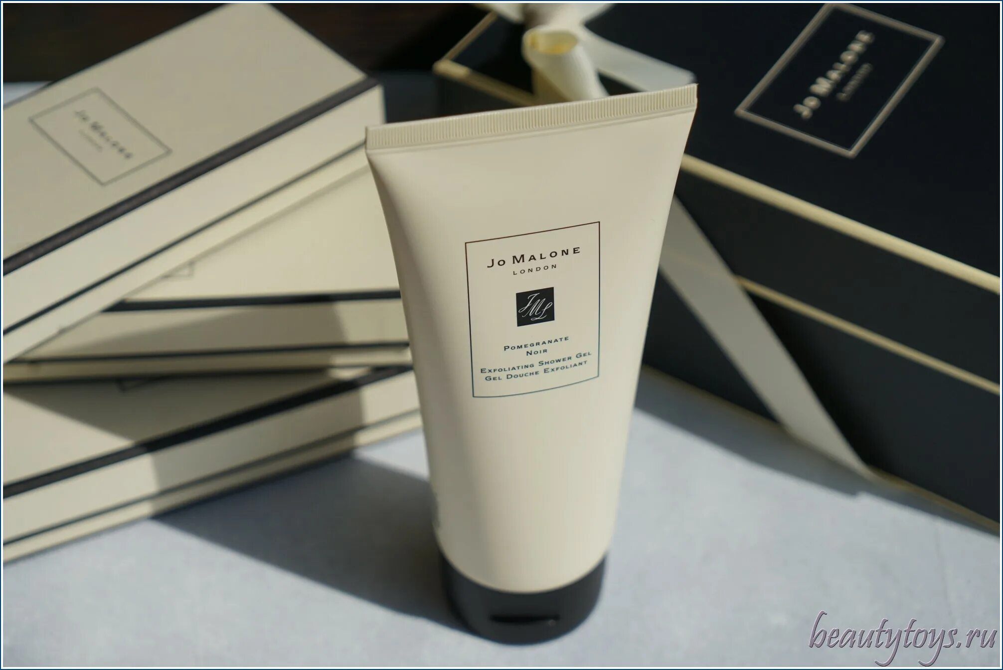 Джо Малон гель для душа. Jo Malone Pomegranate Noir крем. Гель скраб Джо Малон. Jo Malone Exfoliating Shower Gel Pomegranate Noir. Jo malone гель для душа