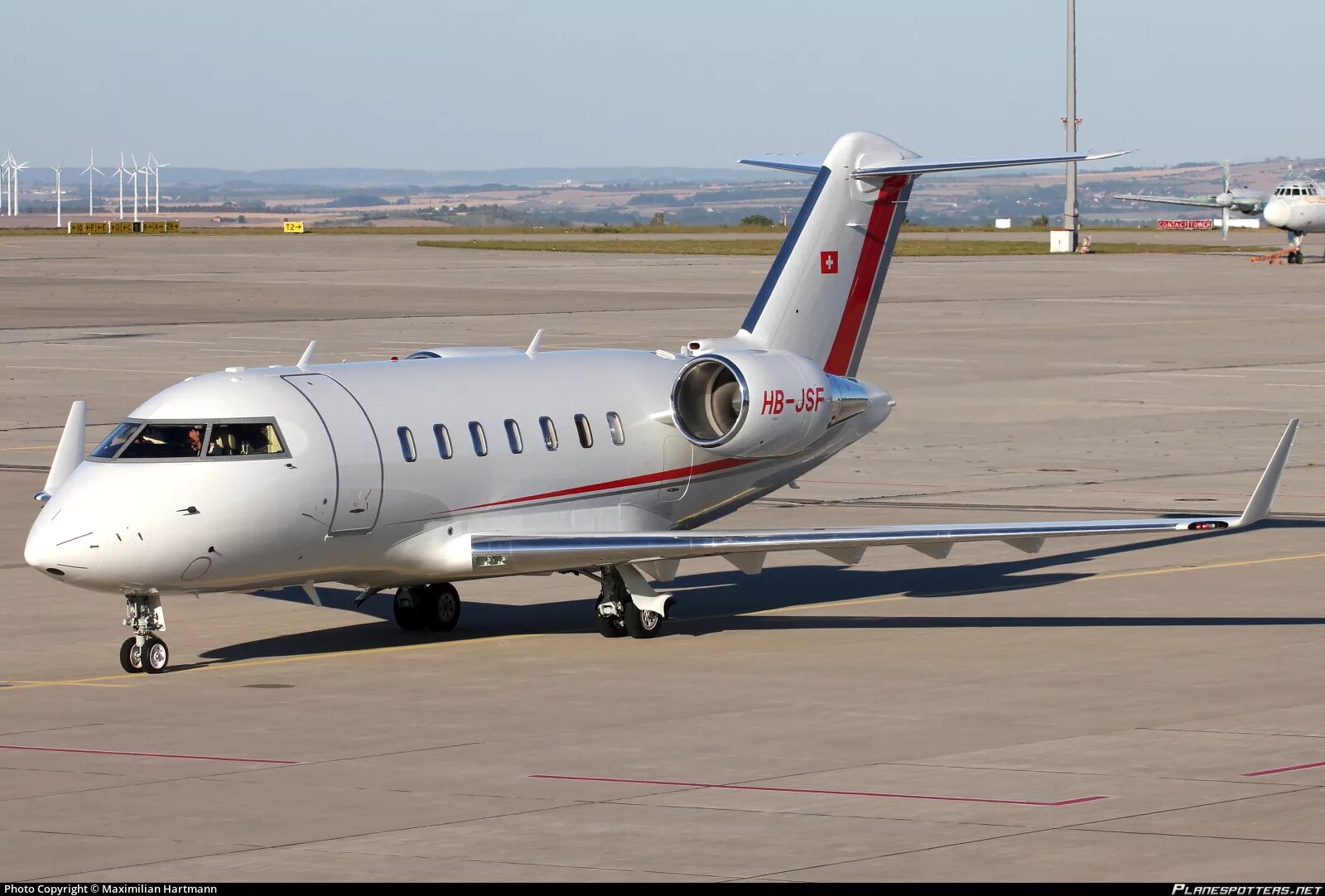 Bombardier 650. Cl650 Challenger. Бомбардье 650 самолет. Challenger 650. Бомбардир Челленджер 650.