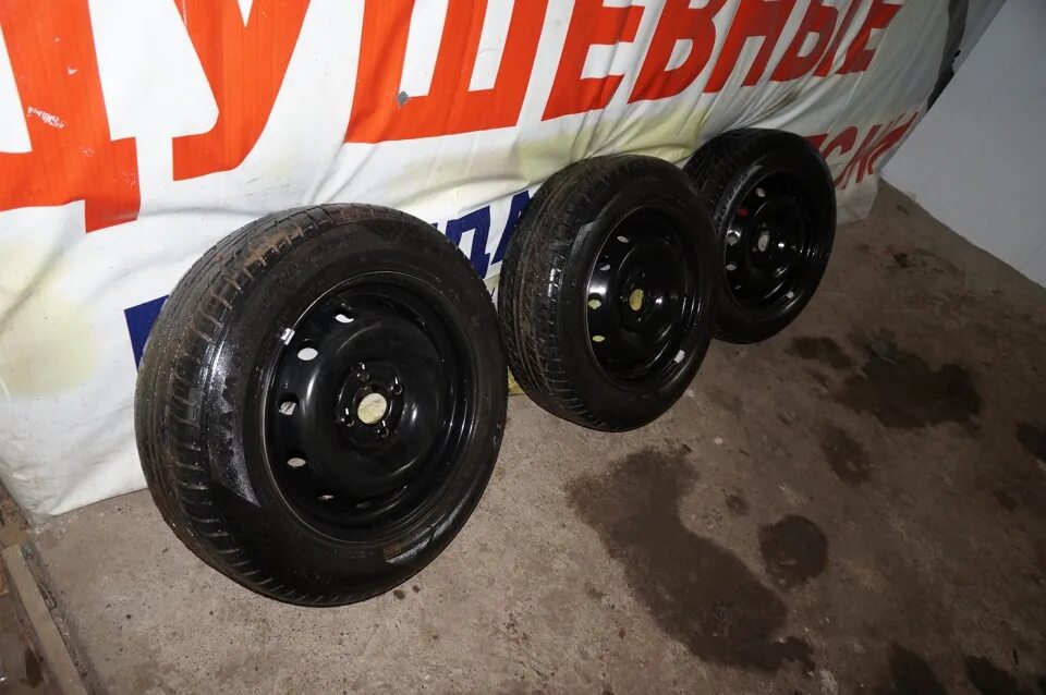 Ларгус 185/65 r15. Ларгус колеса 185/65 r15. Кама r15 185/60 на штампованных. Диски r15 Ларгус. Куплю колеса летние r15