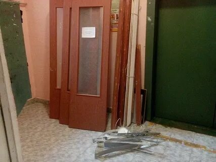 Демонтаж входной двери в квартире