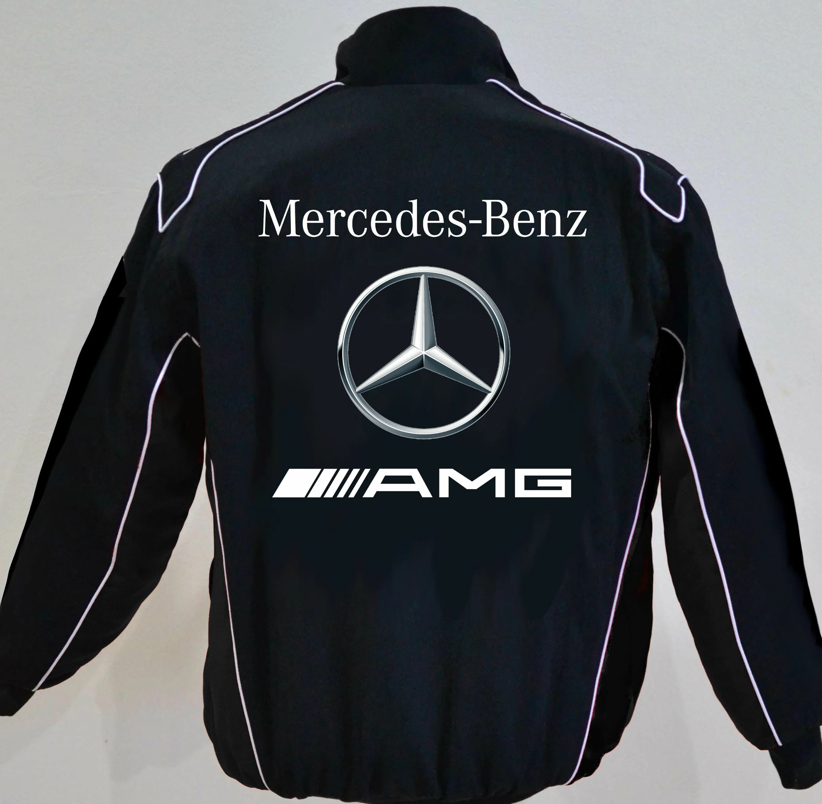 Спортивный костюм мерседес. Куртка Mercedes Benz AMG. АМГ костюм Мерседес. Mercedes f1 Jackets. Jacket f1 Mercedes 2007.