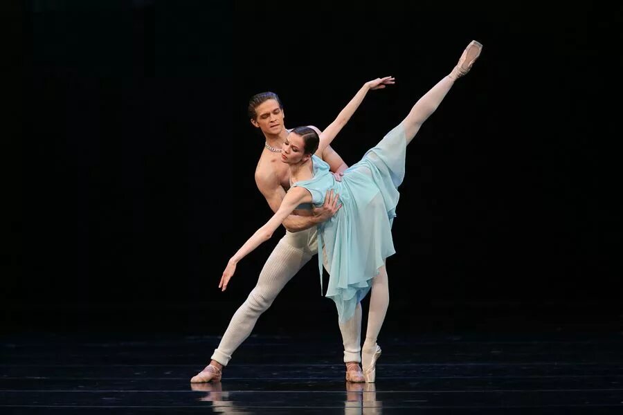 Что такое адажио в балете. Екатерина первушина балет адажио. Лебединое озеро адажио. Что такое адажио в балете. Что такое адажио в балете.