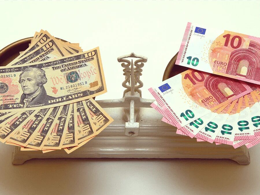 Курс валюты деньги. Доллар и евро. Евро. Валюта доллар евро. Доллары и евро картинки.