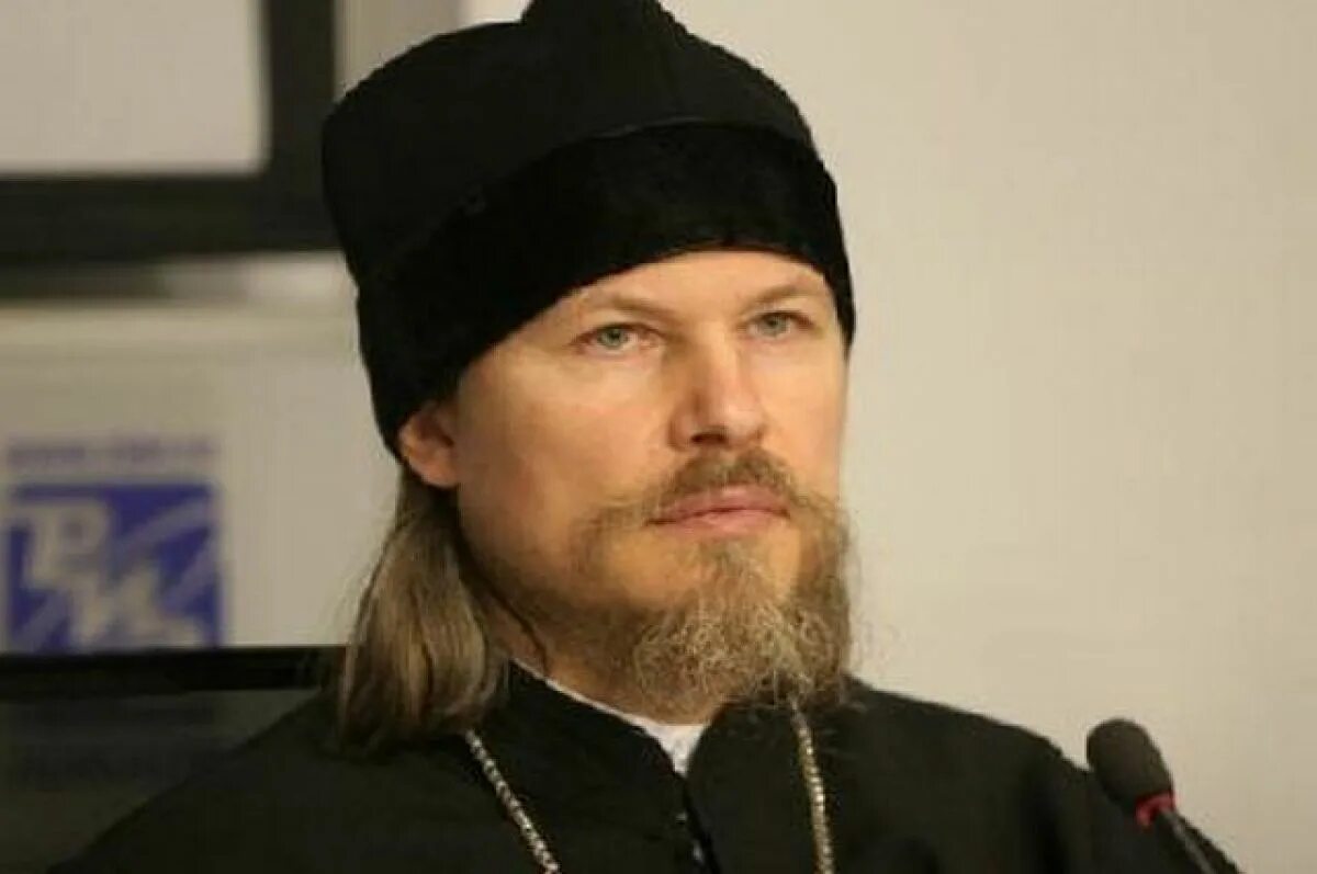 Бывшие православные священники