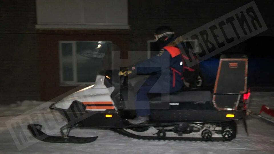 Лавина в мурманской области 2021. Хибины лавина 8 января. Эвакуация на снегоходе в горах. Мурманск куда сходить. Хибины лавина 8 января.