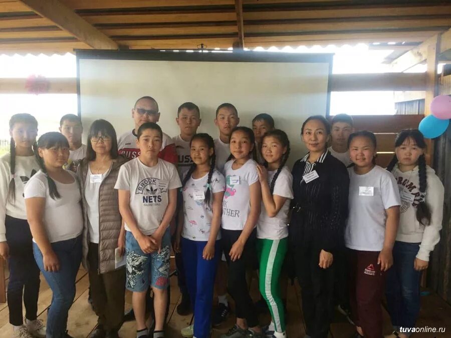 Ийи-тал школа. Сукпак дом интернат. Тувинский кадетский корпус школа интернат кызыл. Аграрный лицей сукпак республика тыва. Тыва интернат.
