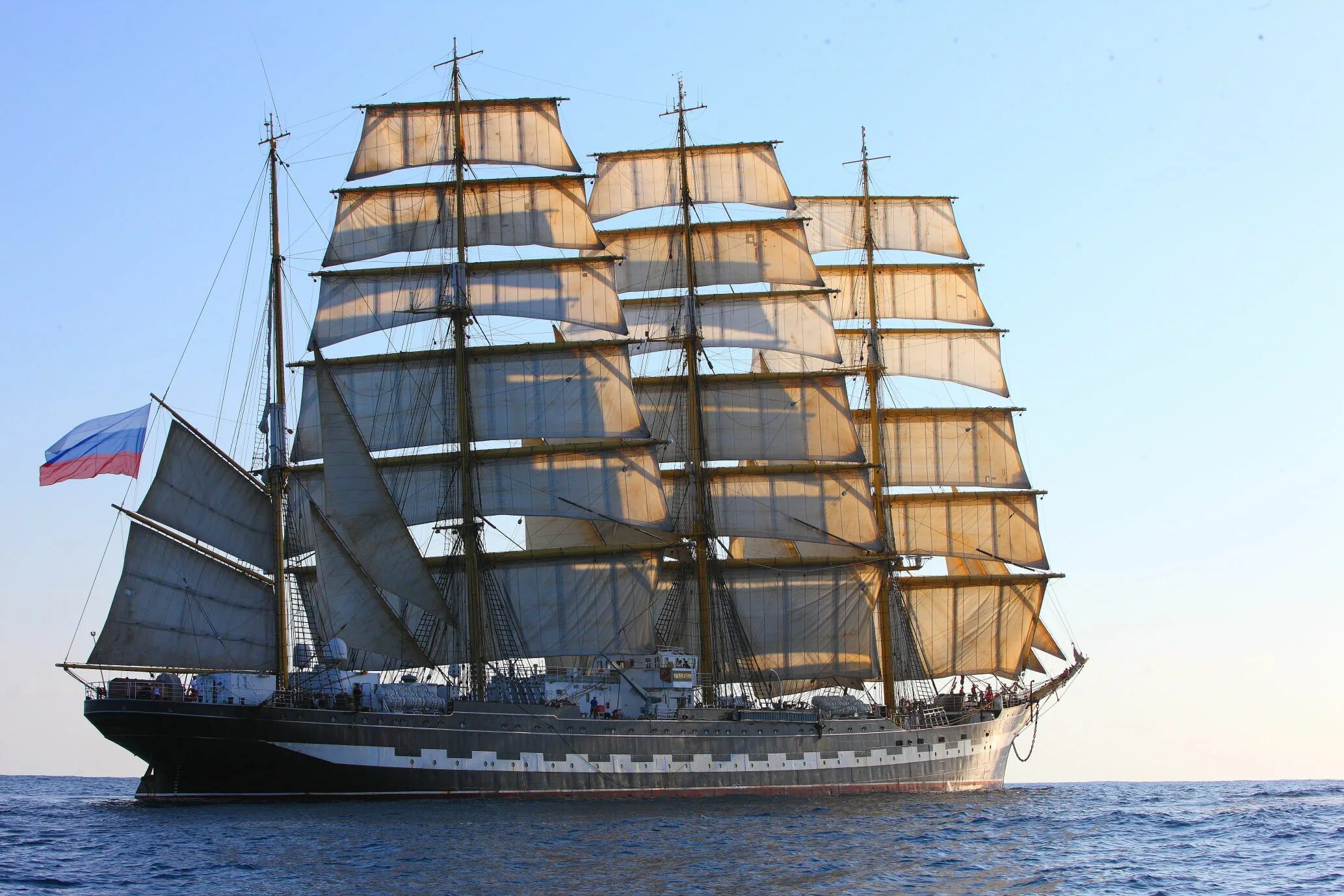 парусный корабль. собственный корабль. морской пейзаж с парусником. парусный корабль redoutable. пиратские парусные корабли.