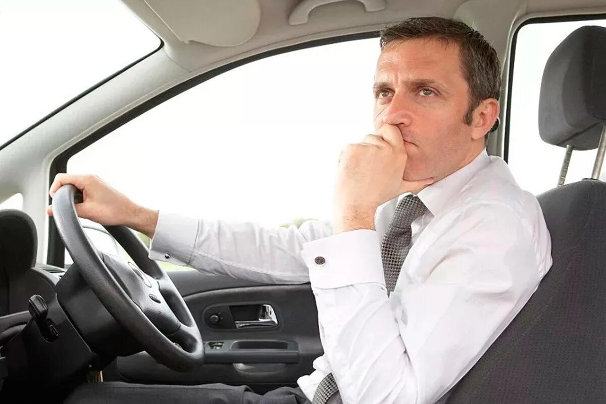 Выбор автомобиля. Оценка автомобиля. Самаратрансавто 2000. Девушка мечтает о машине. Думающие машины.