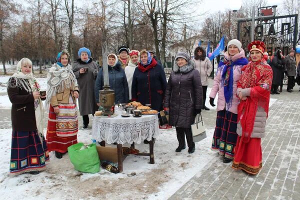 Прогноз погоды в клетне брянской области. Клетня Брянская область парк. Сарафанка Клетня. Социальная жизнь Брянская область. Сарафанное радио Клетня.