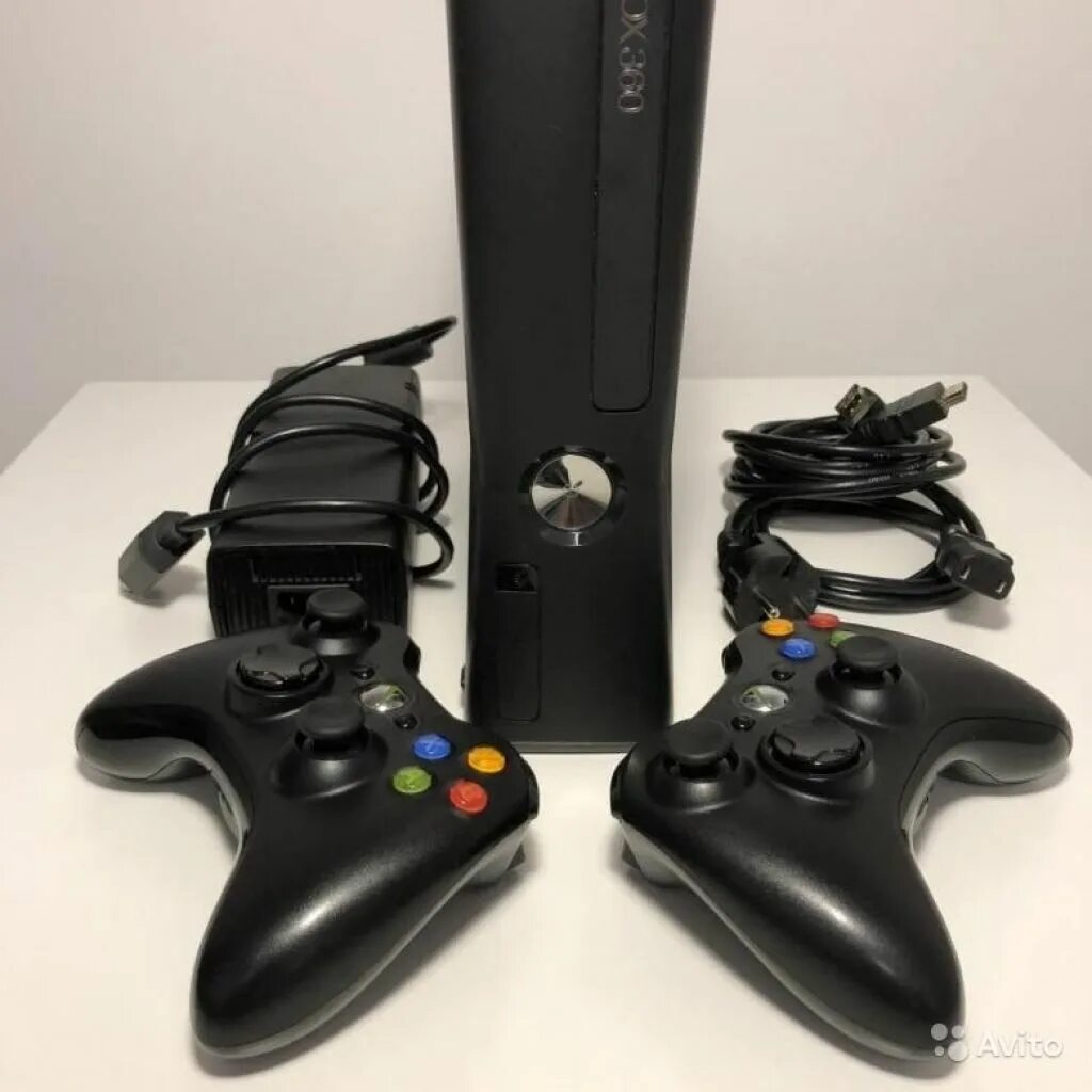 Купить приставку xbox 360. Приставка Xbox 360. Приставка Xbox 360 s. Приставка Xbox 360 Slim. Фрибут приставки хбокс 360?.