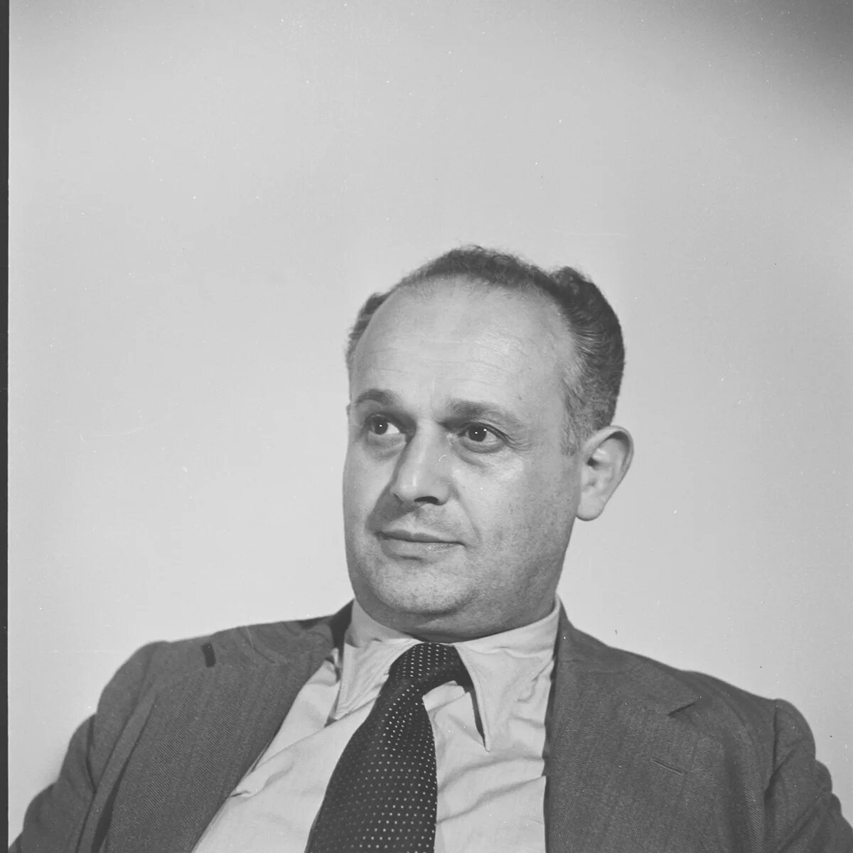 Моше фельденкрайз фото. Моше фельденкрайз. Метод моше фельденкрайза. Моше фельденкрайз фото. Моше фельденкрайз фото.