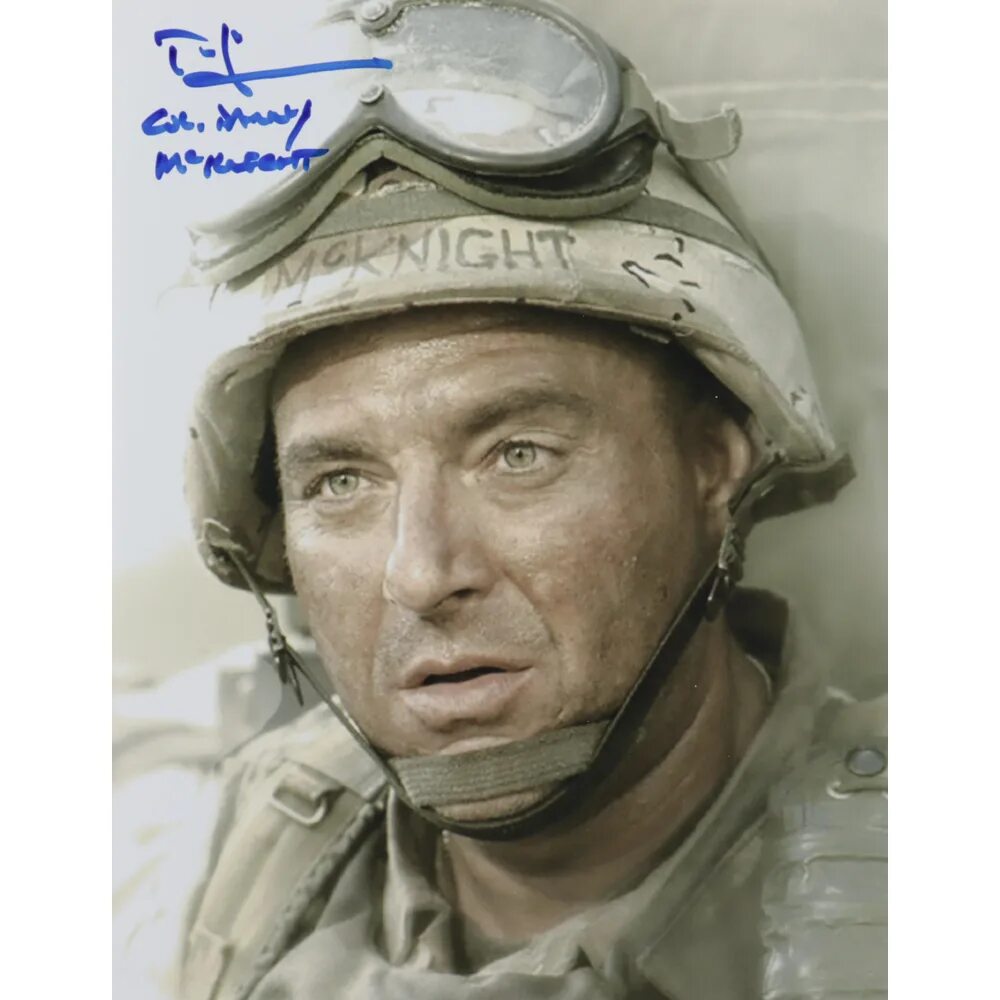 Tom down. Tom sizemore black hawk down. том сайзмор черный ястреб. black hawk down обои. tom hardy black hawk down.