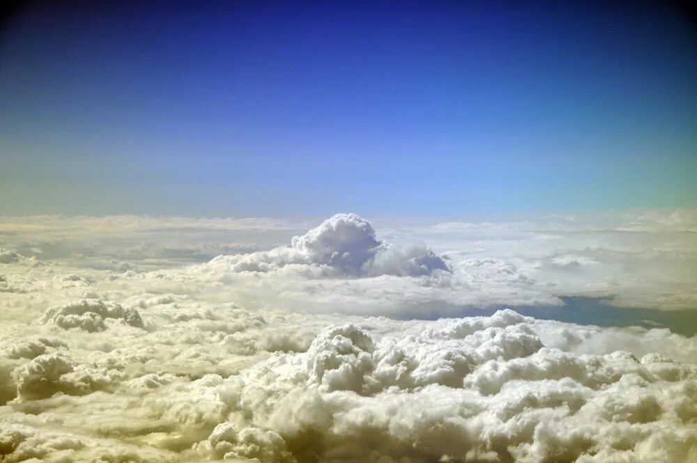 Полёт над облаками. Миссия над облаками. Облака с фильтром. Облака над тайландом. Облака закат.