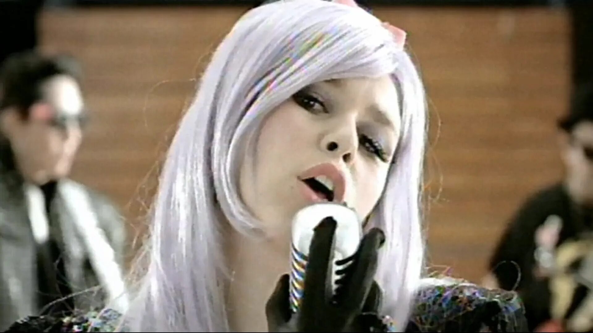 клип клаб музыка. Mila pan миша марвин. Belanova band. натали видеоклипы. Miley cyrus and ariana grande.