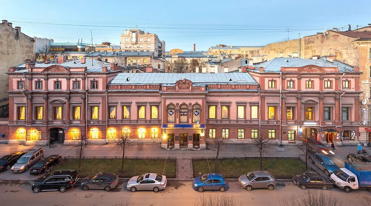 Особняк Барятинских в Санкт-Петербурге. Улице Чайковского, особняк Барятинских. Торгово-Промышленная палата Санкт-Петербурга. Особняк Барятинских дворец Великой княгини Ольги Александровны.