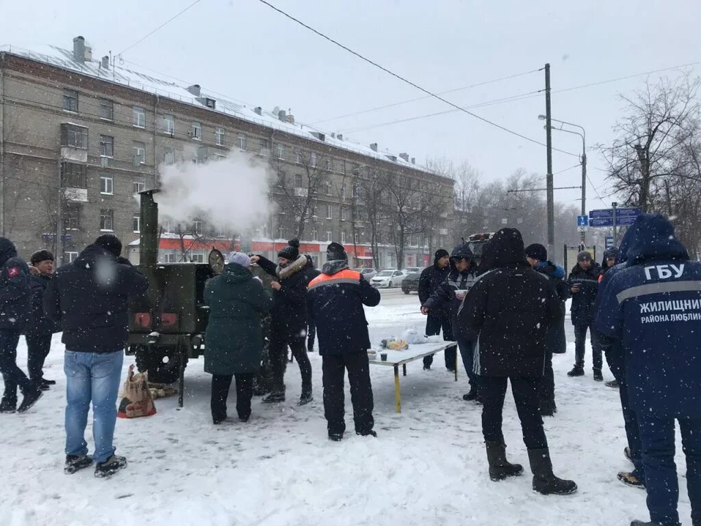 Москва Люблино работаем в снегу.
