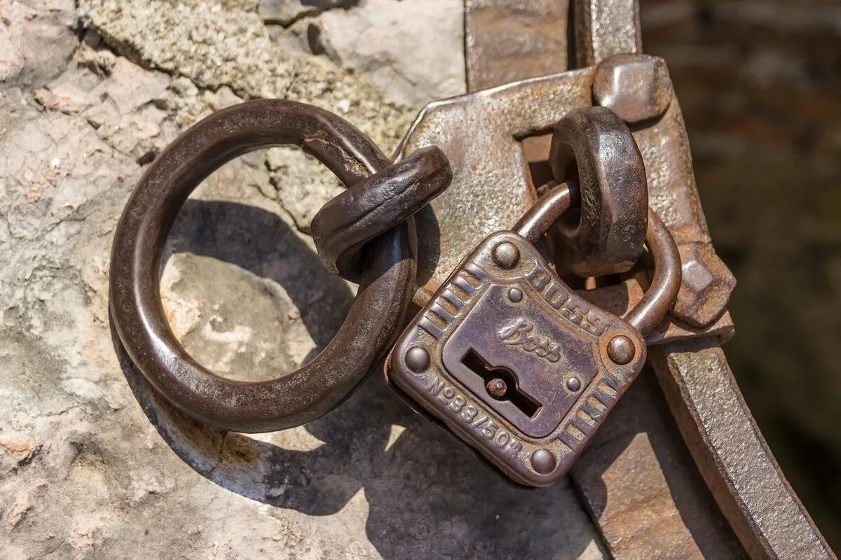 Free Images : open, chain, castle, close, security, padlock, brass, closed, lock