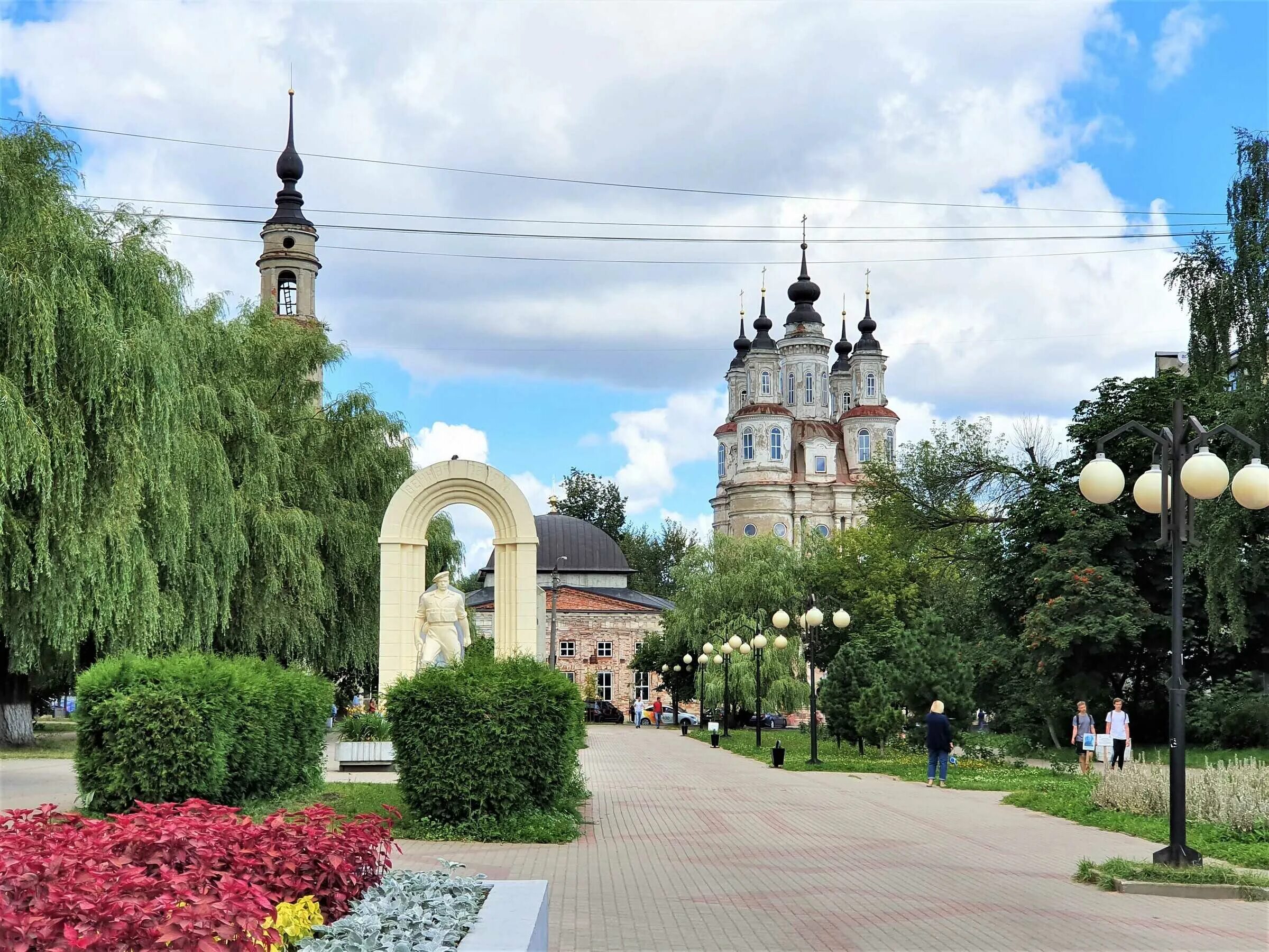 Город калуга википедия. Калуга. Калуга Калужская область. Калуга достопримечательности.