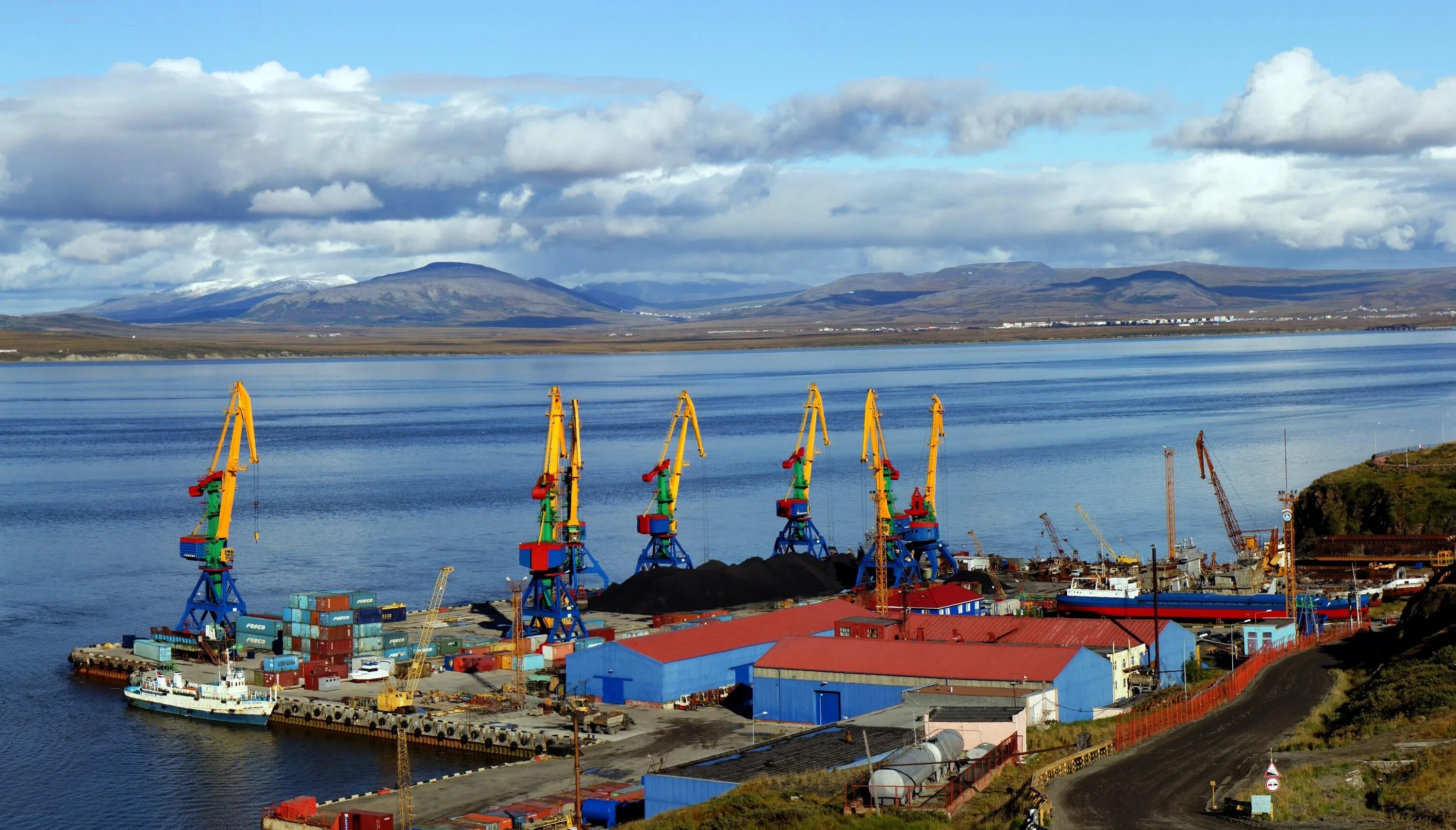 Морской порт на чукотке 7 букв