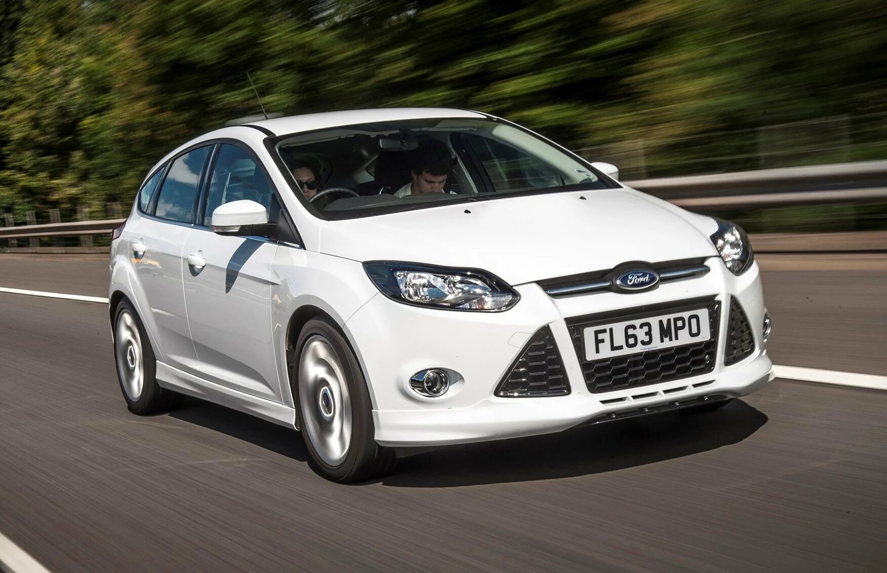 Ford focus st 2013. Ford focus 05. Форд фокус хэтчбек 2015 года. Ford focus 3 хэтчбек st. Ford focus 2012 хэтчбек.