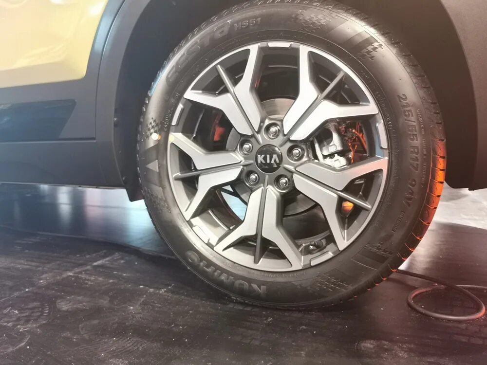 Селтос диски 17. Kia seltos r17. Kia seltos диски r18. Киа селтос колеса 17. Селтос диски 17.