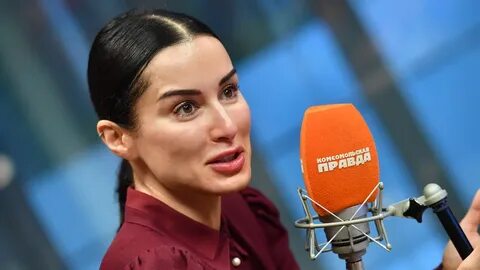 Сколько лет тине канделаки