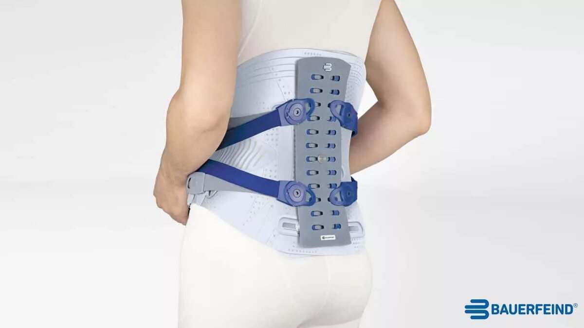 Остеохондроз поясничного отдела симптомы. Как лечить поясничную. Остеохондроз бедренного сустава. Как лечить поясничную. Болит спина.