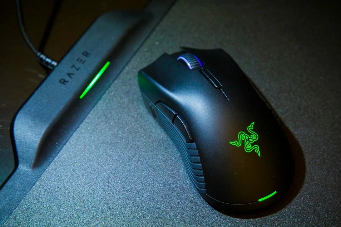 Лучшая мышь для ноутбука. Razer Mamba HYPERFLUX Wireless. Razer мышь 2021. Razer Mamba Firefly HYPERFLUX. Мышки рейзер беспроводные.