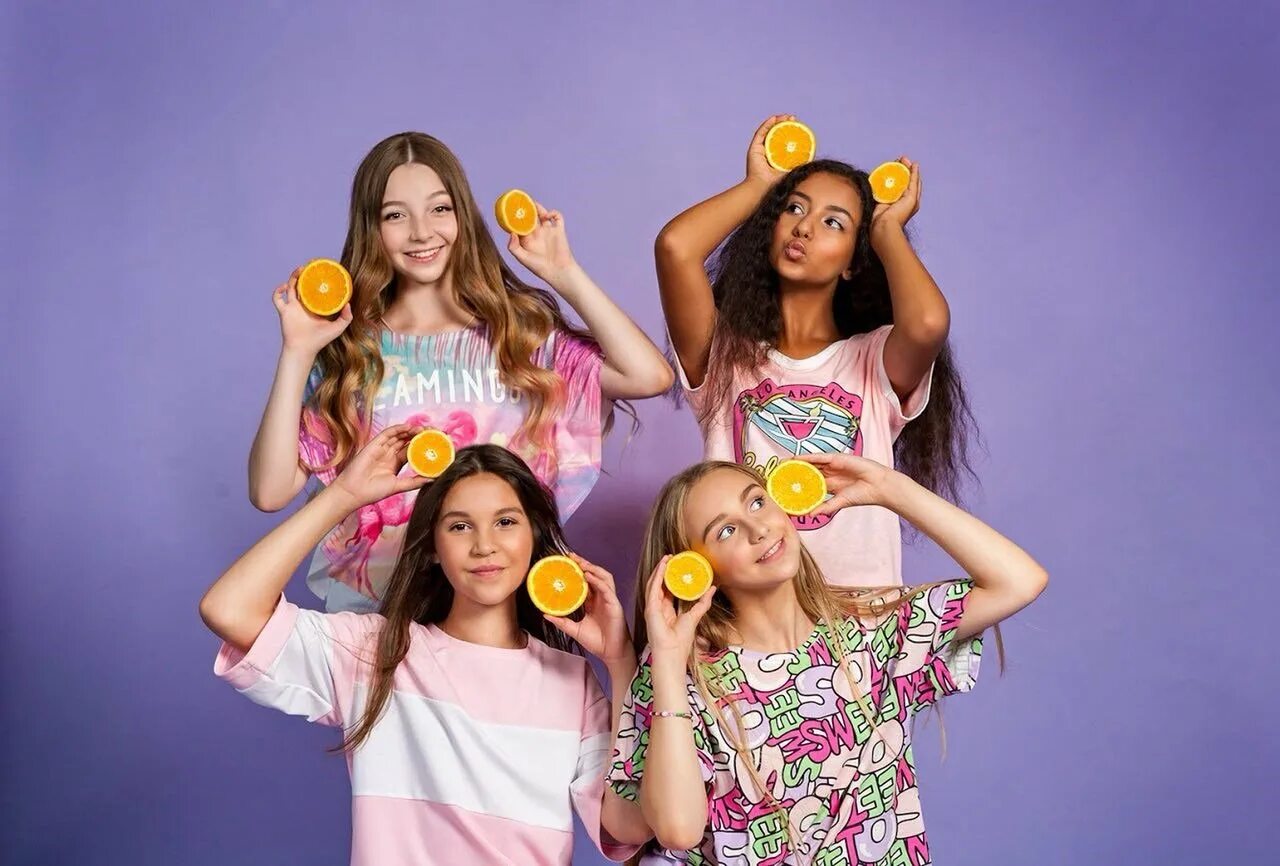 Monkey tops. Женская футболка 3d шимпанзе s. Манки песня. Monkey песня. Мужская майка с принтом «орангутанг».