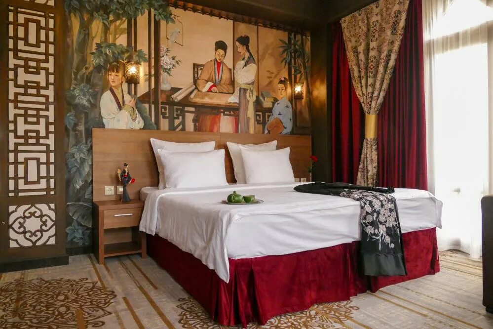Garuda boutique hotel сухум. Garuda Hotel 4 Абхазия. Гаруда бутик отель Абхазия Сухум. Гаруда бутик отель. Garuda Boutique Hotel 4*.