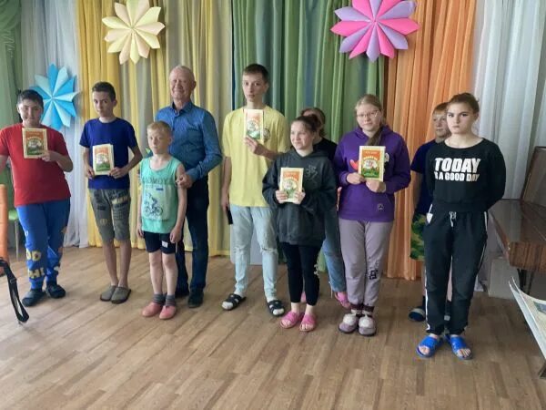 Центр содействия семейному устройству детей-сирот. Мысовой большой камень детский дом. Центры содействия семейному устройству детей сирот. Сентр содействие семейному устройству детей пгт преображение. Детский дом возрождение.