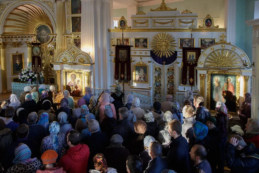 Всенощное бдение на благовещение. Церковь Благовещения Пресвятой Богородицы на Приморском. Церковь на Приморском проспекте СПБ. Благовещенская Церковь Приморский проспект. Священнослужители Благовещенской церкви на Приморском шоссе в СПБ.