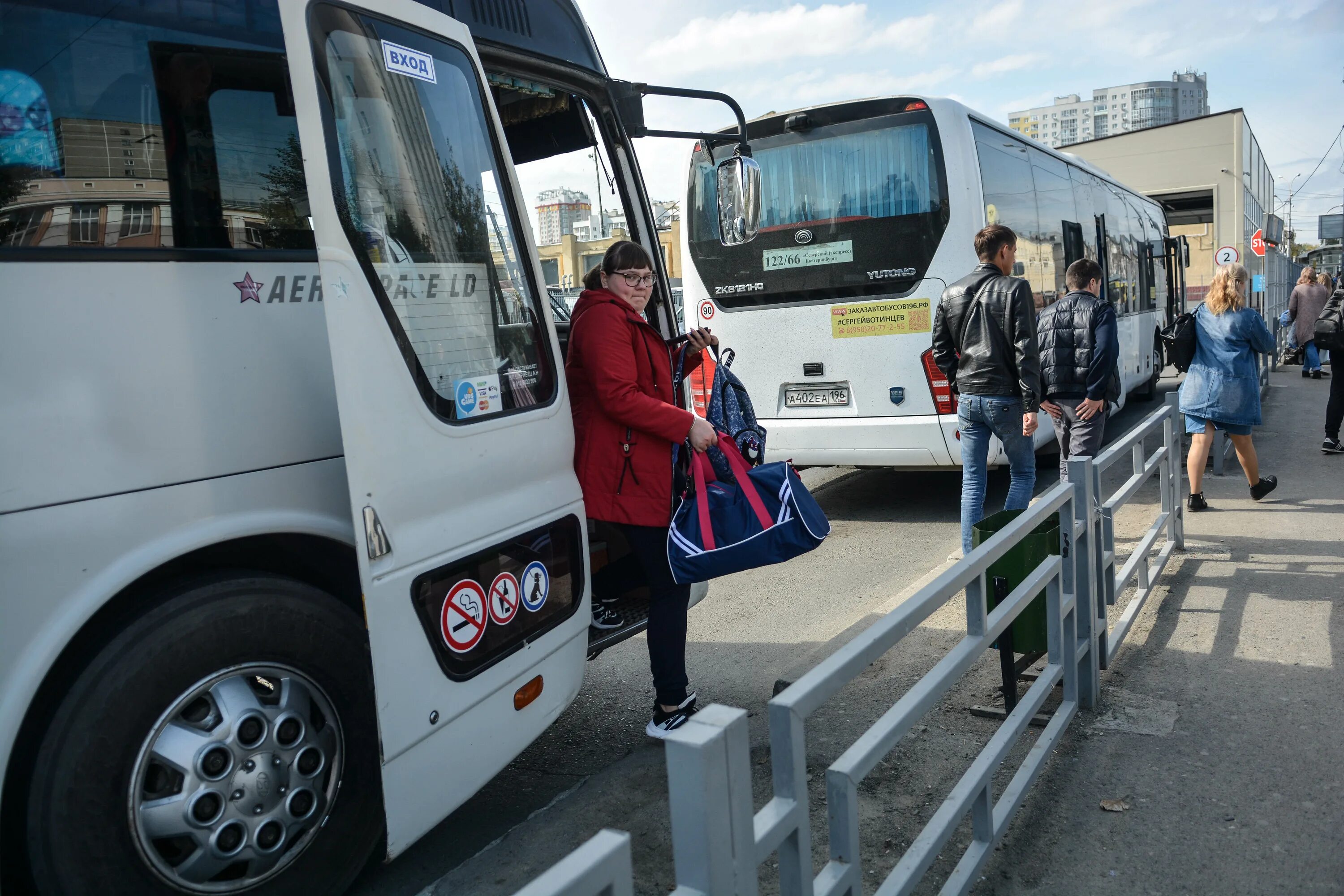 Автобус новоуральск екатеринбург. Расписание автобусов новоуральск. Автобус новоуральск первоуральск. Новоуральск расписание автобусов до тарасково. _автобус новоуральск шутка.