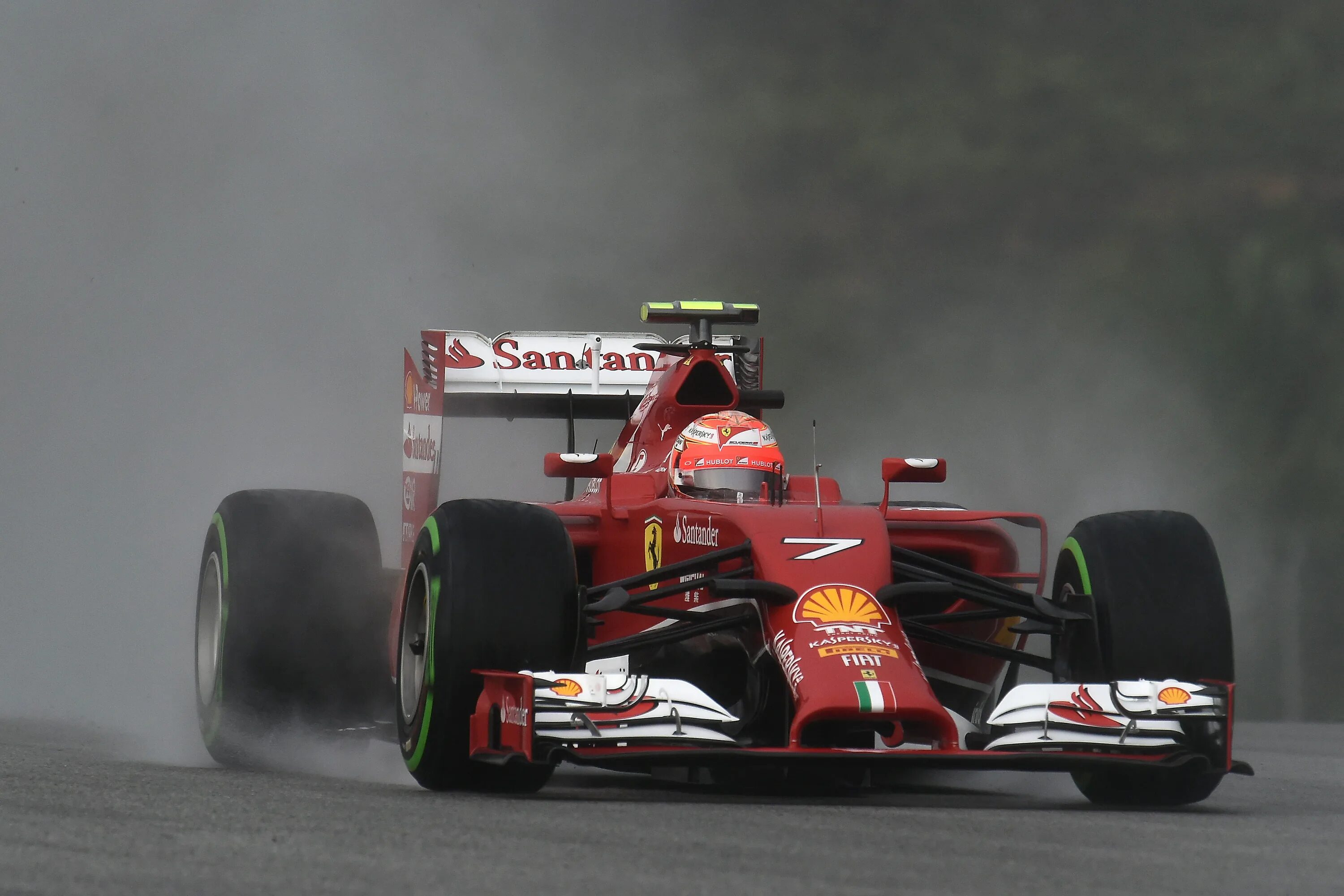 Формула 1 19. F1 2014 Kimi Raikkonen. Kimi Raikkonen f1. Ferrari Racing f14t. Феррари ф1 2016.