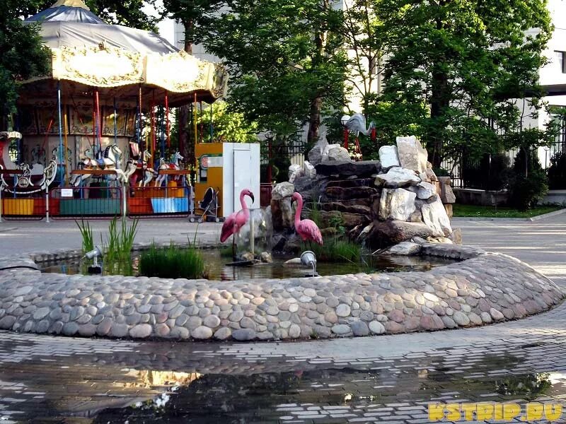 Сходим ташкент. Парк пионеров ташкент. ташкент лэнд парк. ташкент лэнд аттракционы. куда сходить в ташкенте.