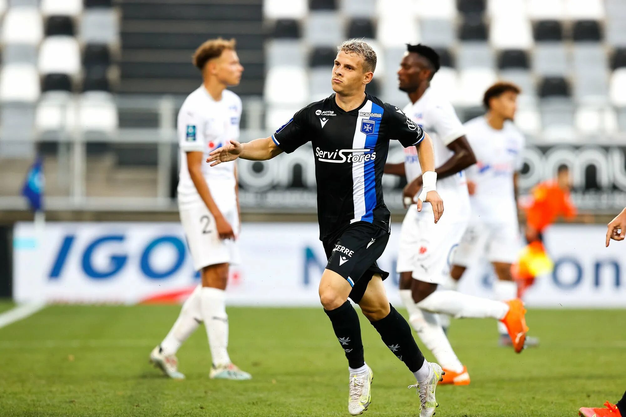 Auxerre FC. AJ Auxerre 2022. Лорьян Тулуза. AJ Auxerre logo.