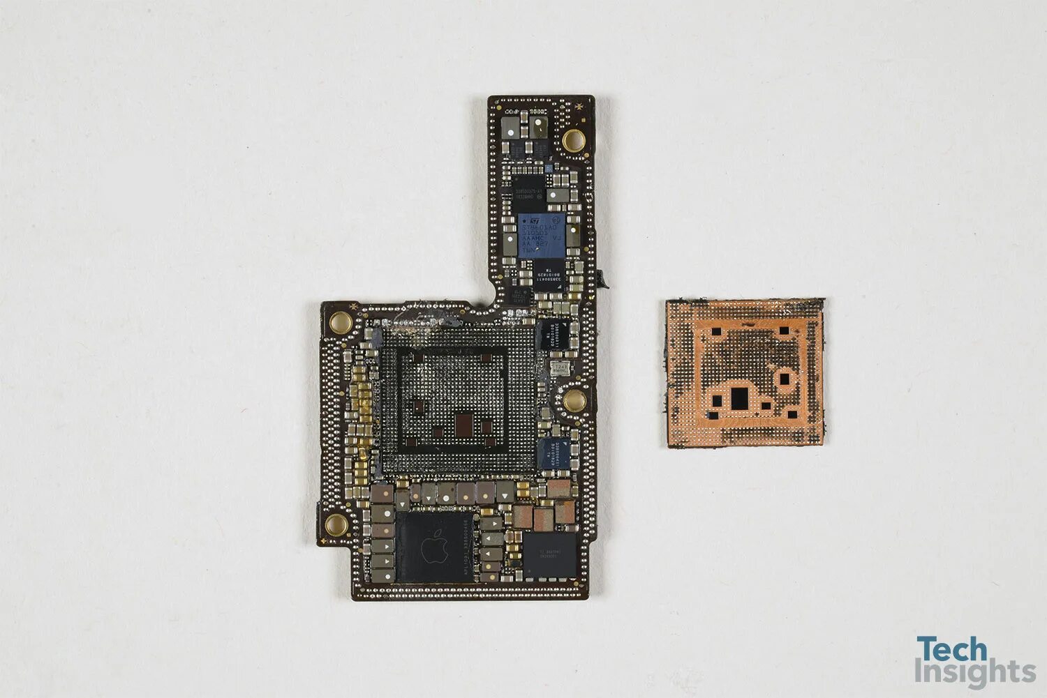 Какой процессор в айфон. A12 процессор iphone xr. iphone xs процессор. xs max процессор. main board iphone xs max.
