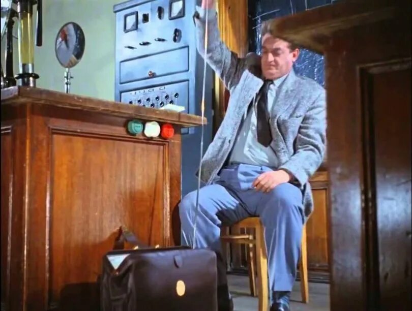 человек. шурик экзамены фильм. х/ф «операция ы и другие приключения шурика». операция ы профессор лопух. лектор преподаватель.